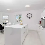 In 51208 דירה