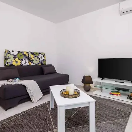 Apartment In 51208